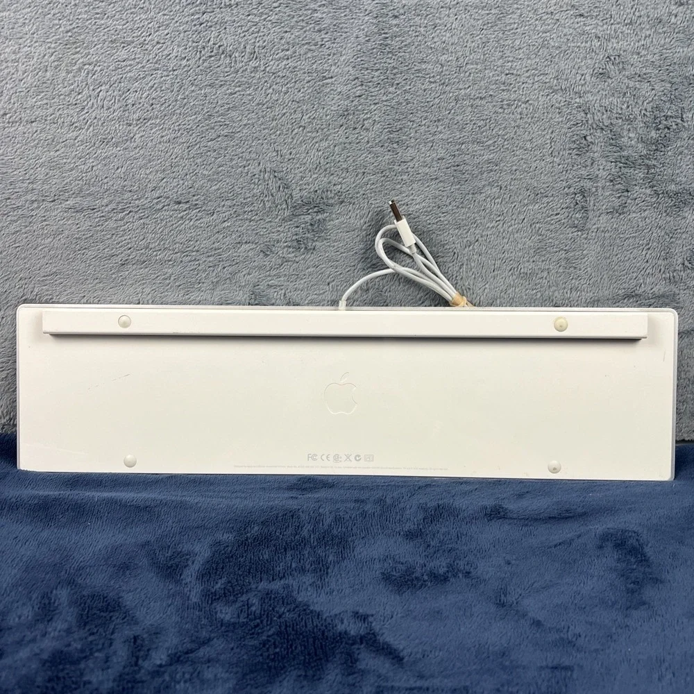 Apple OEM A1243 Aluminum USB Wired Keyboard - Numerical Keypad (For Parts Only)‎